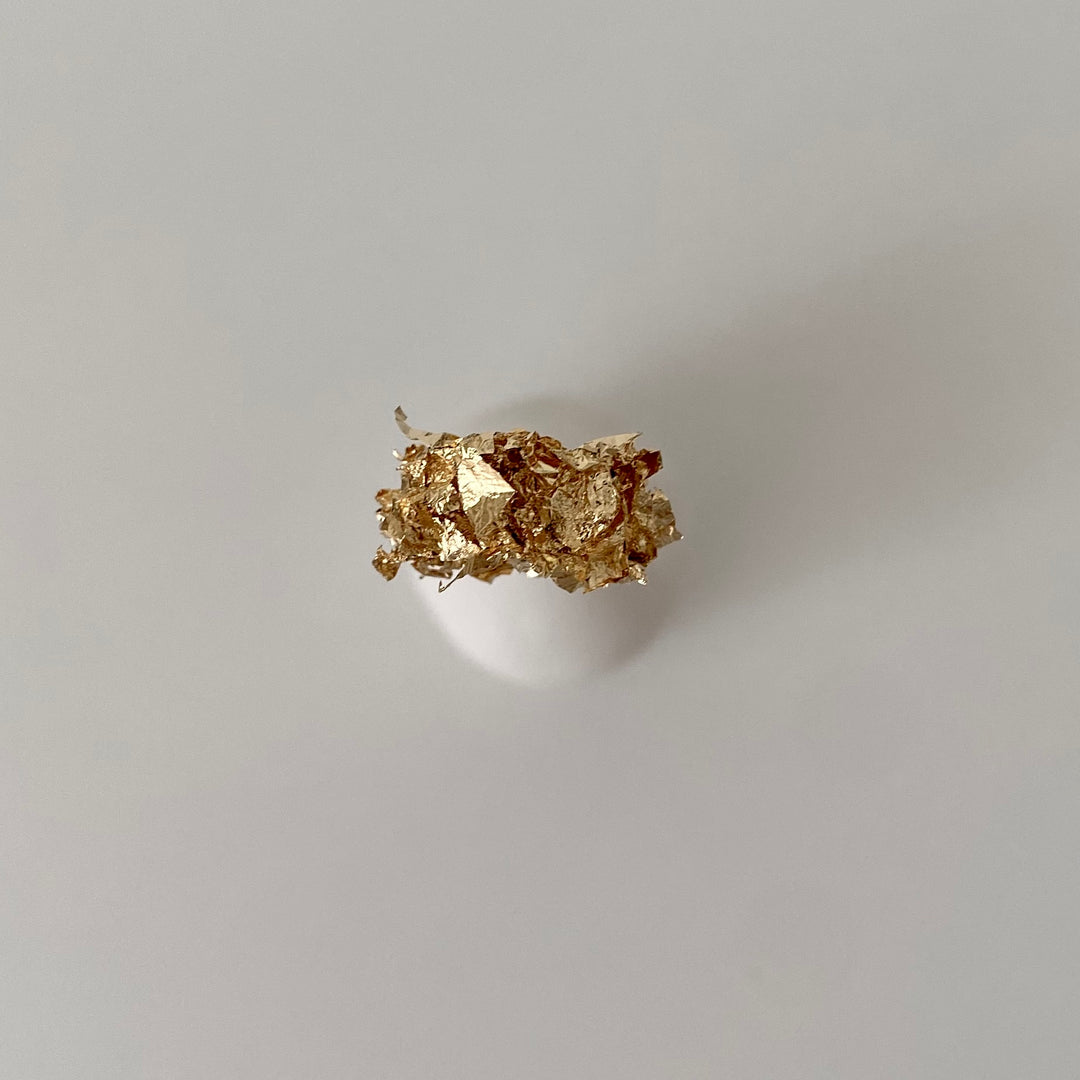 The Standing Gold Ring, Nº5